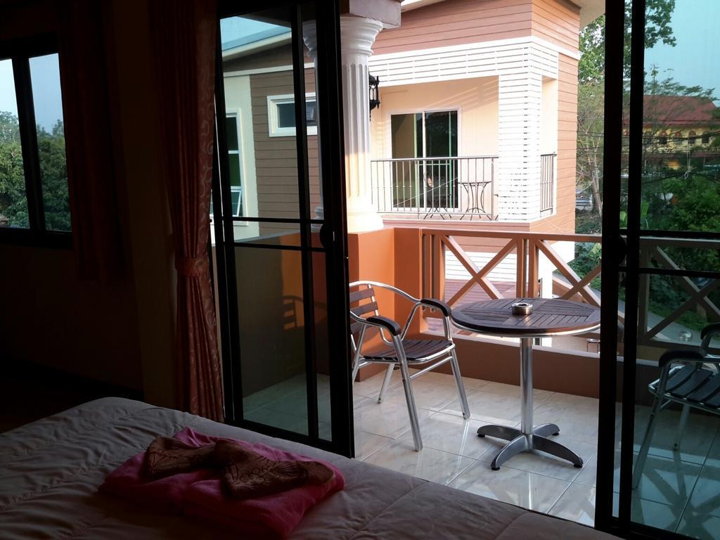 Donchai House Guest House& Cafe Чиангмай Экстерьер фото