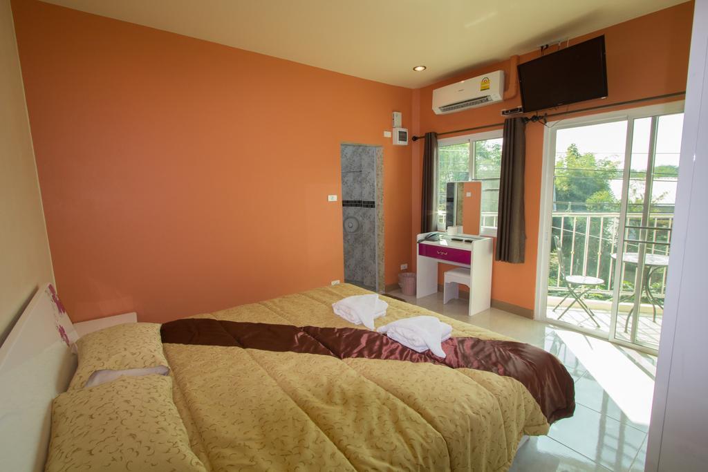 Donchai House Guest House& Cafe Чиангмай Экстерьер фото