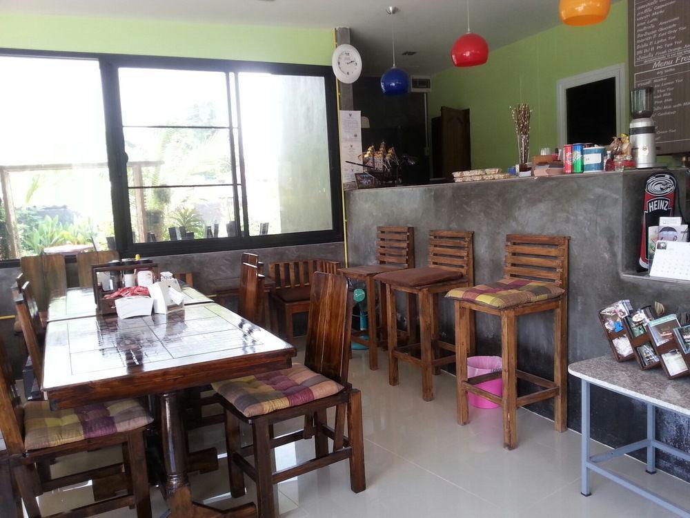 Donchai House Guest House& Cafe Чиангмай Экстерьер фото