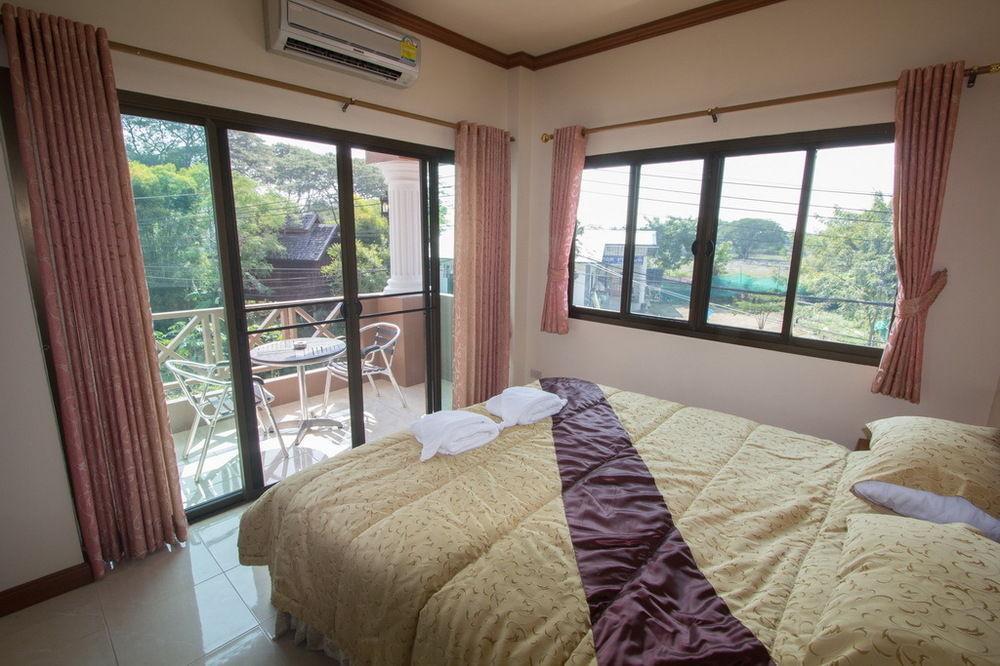 Donchai House Guest House& Cafe Чиангмай Экстерьер фото